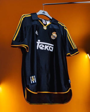 Real Madrid 1999/2000 Away Edition Retro