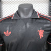 Manchester United 24/25 Black Retro